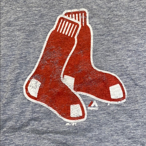 Red Sox V-Neck - Picture 3 of 3